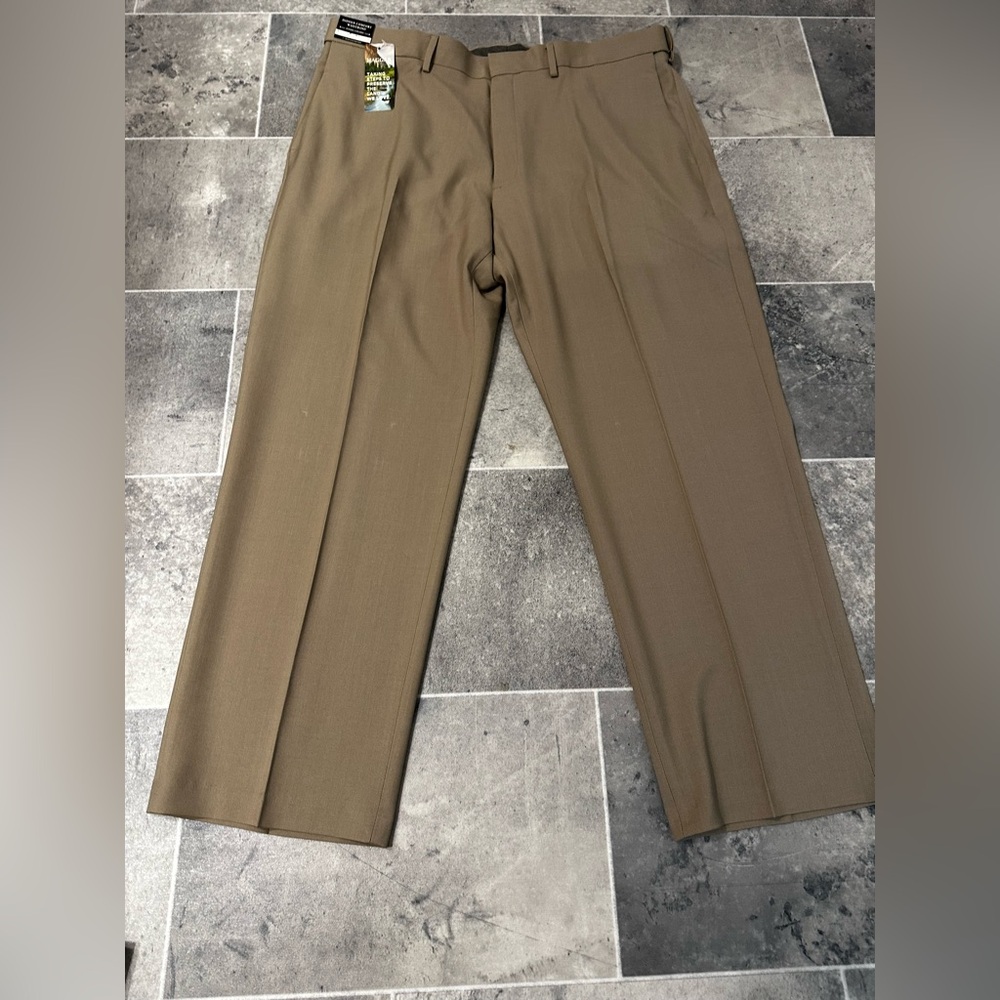 Haggar Khaki Chinos Classic Straight-Leg Dress Pant - Picture 6 of 9